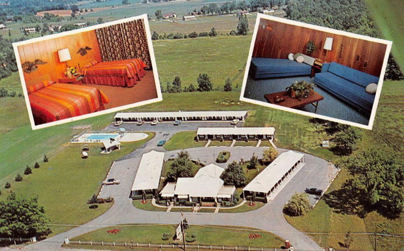 Mel Manor Motel (Welcome Inn) - Old Postcard (newer photo)